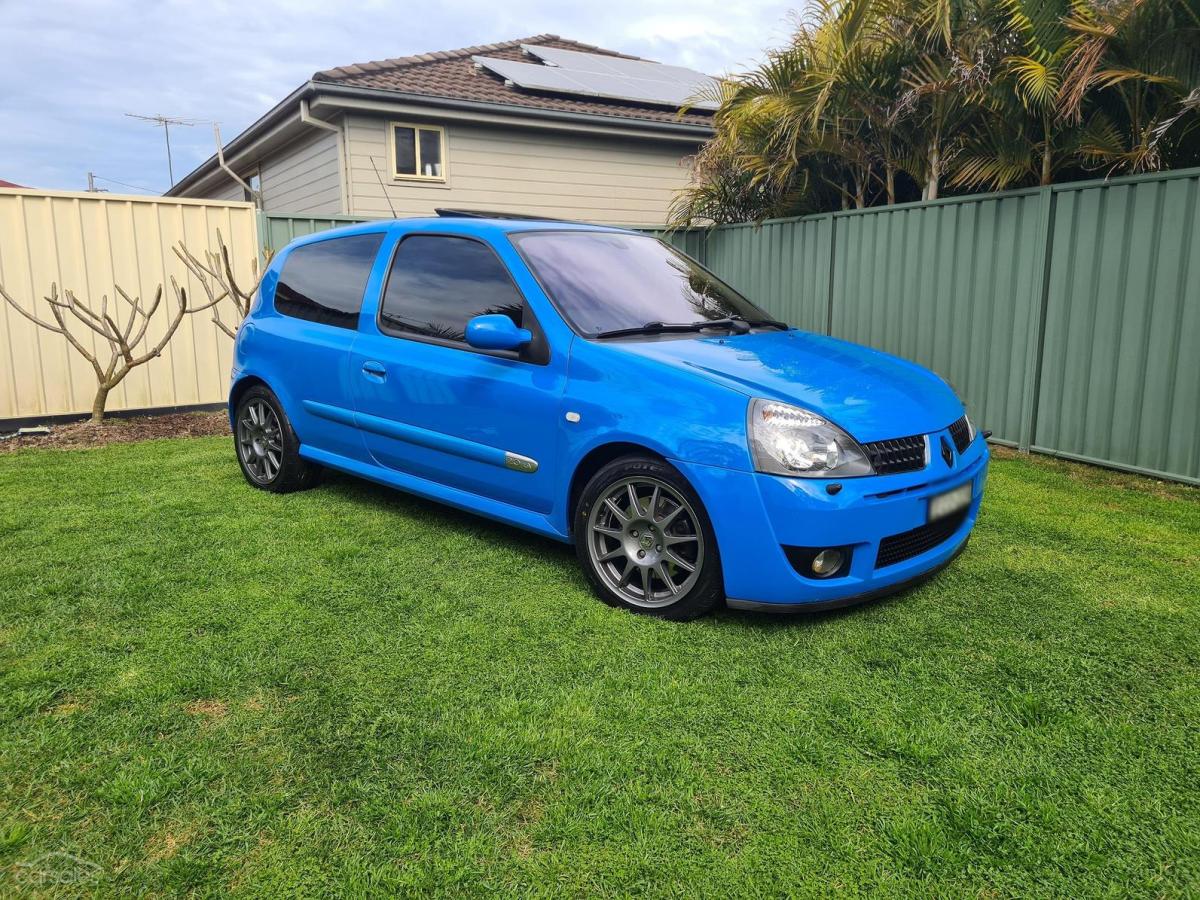 2005 Renault Clio II RS 182 Cup Classicregister